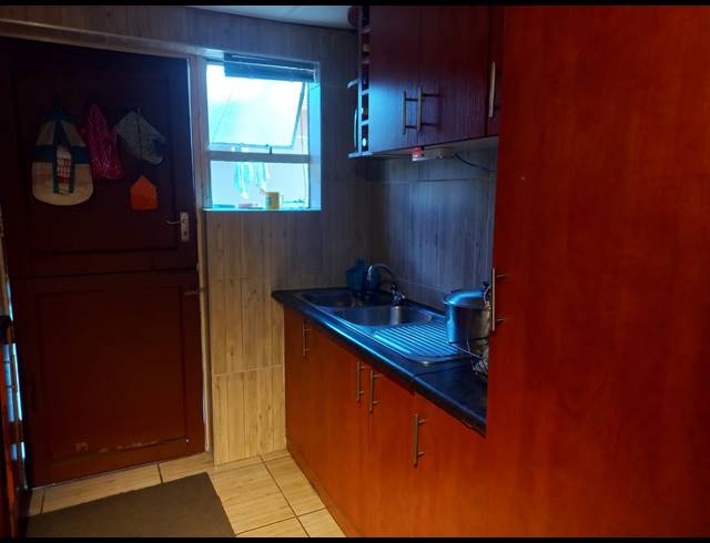4 BEDROOM HOUSE FOR SALE IN PORTLANDS